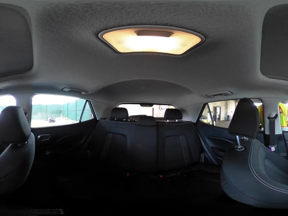 ✅ 2025 Hyundai Venue SEL • VIN: KMHRC8A32SU362585 • Lot: 42472883. Listed on IAAI with 3,133 mi. Free auction sales archive from the USA and detailed vehicle history report at DreamBid. Image 18.