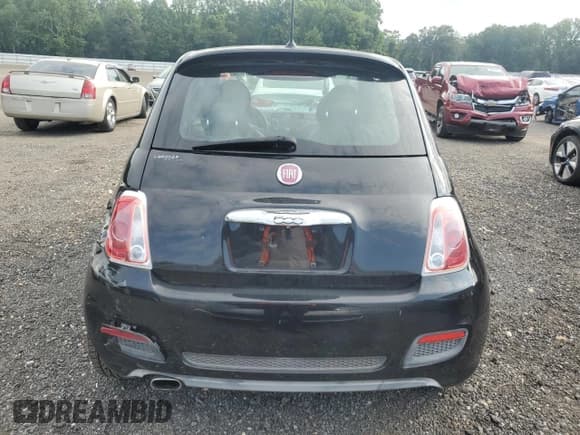 ✅ 2015 FIAT 500 Sport • VIN: 3C3CFFBR1FT624755 • Lot: 65320005. Wystawiony na Copart z przebiegiem 109 558 mil. Bezpłatny archiwum sprzedaży aukcyjnych z USA i szczegółowy raport historii pojazdu na DreamBid. Zdjęcie 6.