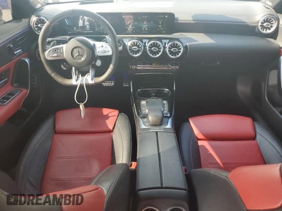 ✅ 2021 Mercedes-Benz CLA 35 AMG • VIN: W1K5J5BB9MN190166 • Lot: 62142585. Wystawiony na Copart z przebiegiem 60 468 mil. Bezpłatny archiwum sprzedaży aukcyjnych z USA i szczegółowy raport historii pojazdu na DreamBid. Zdjęcie 8.