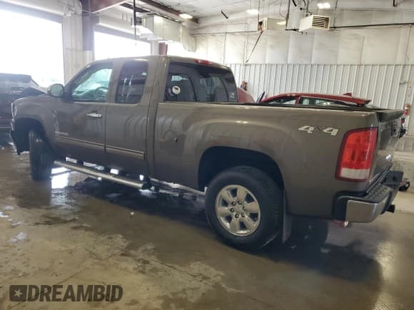 ✅ 2013 GMC Sierra 1500 SLT • VIN: 1GTR2WE79DZ202136 • Lot: 60446845. Listed on Copart with 121,138 mi. Free auction sales archive from the USA and detailed vehicle history report at DreamBid. Image 2.