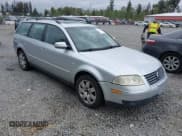 ✅ 2003 Volkswagen Passat GLX • VIN: WVWYH63B73E070842 • Lot: 42272467. Wystawiony na IAAI z przebiegiem 147 851 mil. Bezpłatny archiwum sprzedaży aukcyjnych z USA i szczegółowy raport historii pojazdu na DreamBid. Zdjęcie 1.