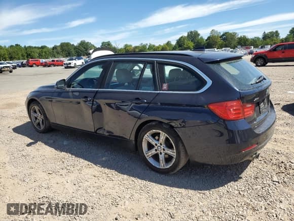 ✅ 2015 BMW 3 Series 328i xDrive • VIN: WBA3G7C53FK297221 • Lot: 68935055. Wystawiony na Copart z przebiegiem 180 674 mil. Bezpłatny archiwum sprzedaży aukcyjnych z USA i szczegółowy raport historii pojazdu na DreamBid. Zdjęcie 2.