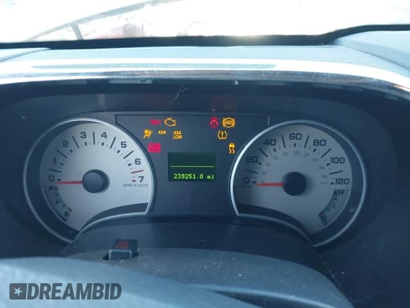 ✅ 2008 Ford Explorer Limited • VIN: 1FMEU75E18UA35900 • Lot: 42797724. Wystawiony na IAAI z przebiegiem 239 251 mil. Bezpłatny archiwum sprzedaży aukcyjnych z USA i szczegółowy raport historii pojazdu na DreamBid. Zdjęcie 7.