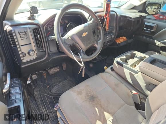 ✅ 2018 Chevrolet Silverado 1500 Custom • VIN: 3GCUKPEC6JG552963 • Lot: 84563315. Listed on Copart with 188,143 mi. Free auction sales archive from the USA and detailed vehicle history report at DreamBid. Image 8.