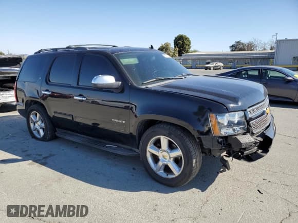 ✅ 2012 Chevrolet Tahoe LT • VIN: 1GNSCBE06CR317597 • Lot: 70597795. Listed on Copart with 178,384 mi. Free auction sales archive from the USA and detailed vehicle history report at DreamBid. Image 4.