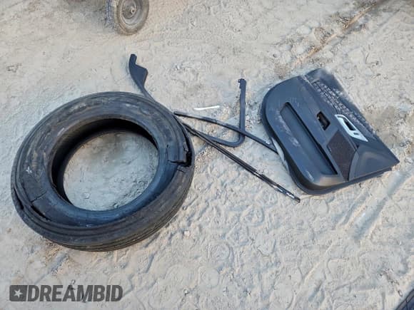 ✅ 2013 GMC Terrain Denali • VIN: 2GKALYEK0D6119821 • Lot: 94356005. Wystawiony na Copart z przebiegiem 162 758 mil. Bezpłatny archiwum sprzedaży aukcyjnych z USA i szczegółowy raport historii pojazdu na DreamBid. Zdjęcie 13.