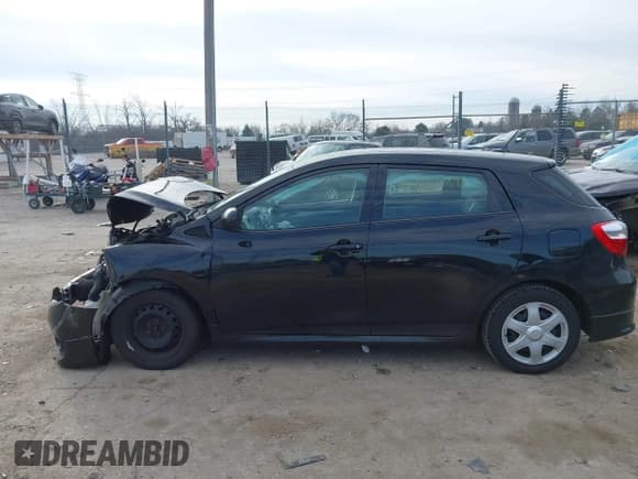 ✅ 2009 Toyota Matrix S • VIN: 2T1KE40E59C019918 • Lot: 43780596. Listed on IAAI with 131,219 mi. Free auction sales archive from the USA and detailed vehicle history report at DreamBid. Image 14.