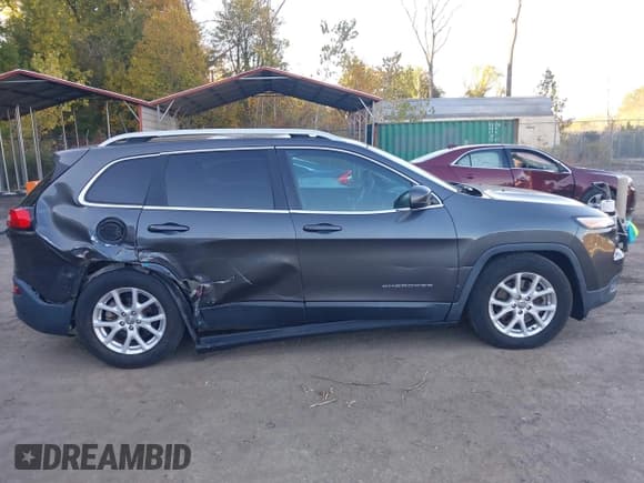 ✅ 2016 Jeep Cherokee 75th Anniversary • VIN: 1C4PJLCB5GW304488 • Лот: 43524263. Опубликован ранее на IAAI с пробегом 112 735 миль. Бесплатный доступ к архиву аукционных продаж из США и подробный отчёт об истории автомобиля на DreamBid. Изображение 13.