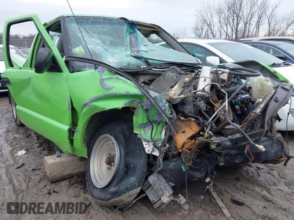 ✅ 2003 Chevrolet S-10 LS • VIN: 1GCCS14X138275192 • Лот: 41706439. Опубликован ранее на IAAI с пробегом Не указан. Бесплатный доступ к архиву аукционных продаж из США и подробный отчёт об истории автомобиля на DreamBid. Изображение 6.