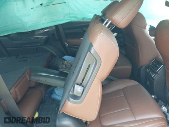 ✅ 2022 Subaru Ascent Touring • VIN: 4S4WMARD1N3409507 • Lot: 42108549. Listed on IAAI with 61,928 mi. Free auction sales archive from the USA and detailed vehicle history report at DreamBid. Image 8.