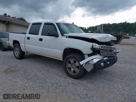 ✅ 2006 Chevrolet Silverado 1500 LT1 • VIN: 2GCEK13Z261254273 • Лот: 42424993. Опубликован ранее на IAAI с пробегом 150 651 миль. Бесплатный доступ к архиву аукционных продаж из США и подробный отчёт об истории автомобиля на DreamBid. Изображение 1.