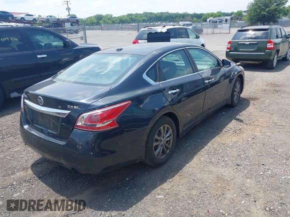 ✅ 2014 Nissan Altima SL • VIN: 1N4BL3AP5EC419390 • Lot: 42801590. Wystawiony na IAAI z przebiegiem 217 544 mil. Bezpłatny archiwum sprzedaży aukcyjnych z USA i szczegółowy raport historii pojazdu na DreamBid. Zdjęcie 4.