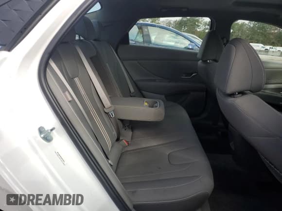 ✅ 2025 Hyundai Elantra SEL Convenience • VIN: KMHLS4DG3SU907760 • Lot: 91378125. Listed on Copart with 24,486 mi. Free auction sales archive from the USA and detailed vehicle history report at DreamBid. Image 10.