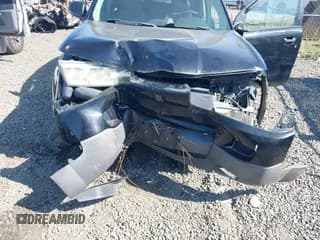 ✅ 2005 Saturn VUE • VIN: 5GZCZ23DX5S808895 • Lot: 42442349. Wystawiony na IAAI z przebiegiem 127 739 mil. Bezpłatny archiwum sprzedaży aukcyjnych z USA i szczegółowy raport historii pojazdu na DreamBid. Zdjęcie 6.