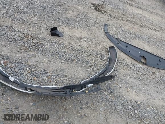 ✅ 2014 Chevrolet Impala LS • VIN: 1G11X5SL7EU113859 • Лот: 42172633. Опубликован ранее на IAAI с пробегом 183 646 миль. Бесплатный доступ к архиву аукционных продаж из США и подробный отчёт об истории автомобиля на DreamBid. Изображение 12.