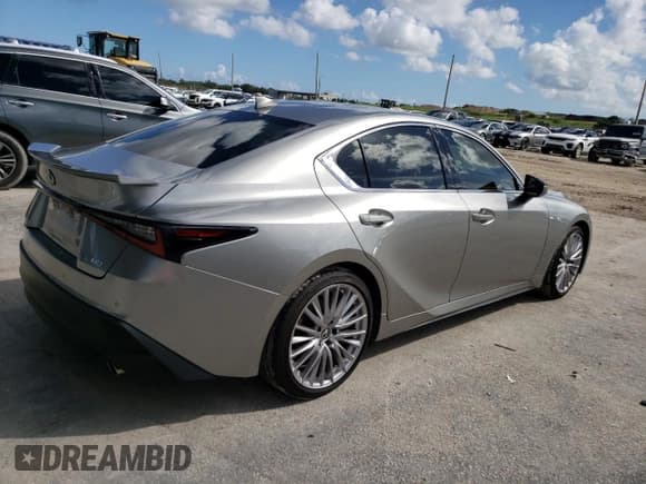 ✅ 2022 Lexus IS 300 • VIN: JTHDA1D28N5119827 • Lot: 82613595. Wystawiony na Copart z przebiegiem 10 293 mil. Bezpłatny archiwum sprzedaży aukcyjnych z USA i szczegółowy raport historii pojazdu na DreamBid. Zdjęcie 3.