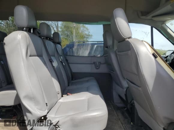 ✅ 2017 Ford Transit • VIN: 1FDZX2XMXHKB42875 • Лот: 52864775. Опубликован ранее на Copart с пробегом 206 122 миль. Бесплатный доступ к архиву аукционных продаж из США и подробный отчёт об истории автомобиля на DreamBid. Изображение 11.