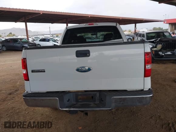 ✅ 2008 Ford F-150 XLT • VIN: 1FTPW12548FA13676 • Lot: 41802616. Wystawiony na IAAI z przebiegiem 122 493 mil. Bezpłatny archiwum sprzedaży aukcyjnych z USA i szczegółowy raport historii pojazdu na DreamBid. Zdjęcie 16.
