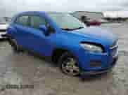 2016 Chevrolet Trax LS с VIN KL7CJKSB1GB663142, выставлен на аукционе Copart как лот 90706935 с пробегом 139 597 миль миль и Списание • Salvage title. История ставок и продаж доступна на DreamBid. Изображение 4.