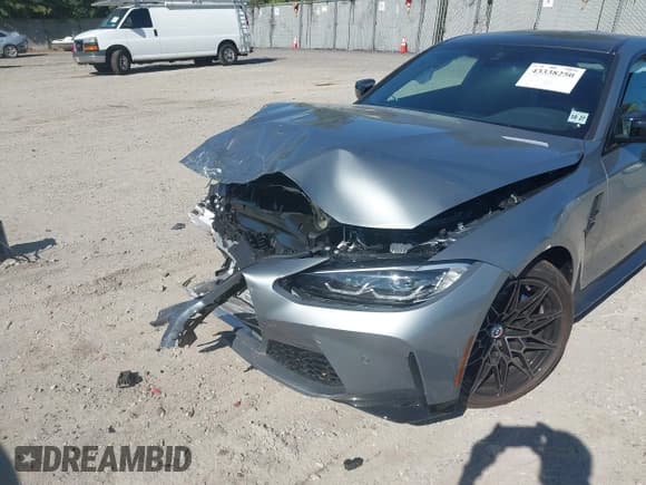 ✅ 2023 BMW M4 Competition xDrive • VIN: WBS43AZ00PCL57083 • Lot: 43338250. Listed on IAAI with Not provided. Free auction sales archive from the USA and detailed vehicle history report at DreamBid. Image 17.