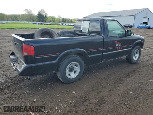 ✅ 1994 Chevrolet S-10 • VIN: 1GCCS1442RK164975 • Лот: 55217365. Опубликован ранее на Copart с пробегом 145 955 миль. Бесплатный доступ к архиву аукционных продаж из США и подробный отчёт об истории автомобиля на DreamBid. Изображение 3.