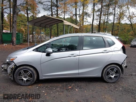 ✅ 2015 Honda Fit LX • VIN: 3HGGK5H5XFM749076 • Лот: 43561975. Опубликован ранее на IAAI с пробегом 94 352 миль. Бесплатный доступ к архиву аукционных продаж из США и подробный отчёт об истории автомобиля на DreamBid. Изображение 15.