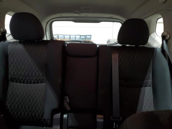 ✅ 2019 Nissan Rogue S • VIN: 5N1AT2MV4KC829227 • Lot: 92411805. Wystawiony na Copart z przebiegiem 70 351 mil. Bezpłatny archiwum sprzedaży aukcyjnych z USA i szczegółowy raport historii pojazdu na DreamBid. Zdjęcie 10.