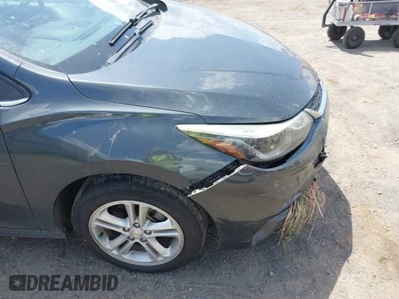 ✅ 2018 Chevrolet Cruze LT • VIN: 3G1BE6SM1JS654442 • Lot: 42827187. Listed on IAAI with 108,411 mi. Free auction sales archive from the USA and detailed vehicle history report at DreamBid. Image 18.