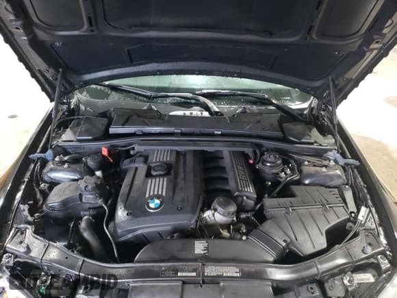 ✅ 2011 BMW 3 Series 328i xDrive • VIN: WBAPK5C53BF126072 • Lot: 91086305. Wystawiony na Copart z przebiegiem 84 317 mil. Bezpłatny archiwum sprzedaży aukcyjnych z USA i szczegółowy raport historii pojazdu na DreamBid. Zdjęcie 11.