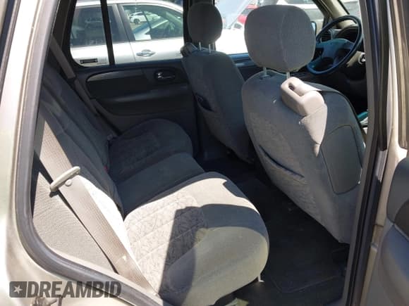 ✅ 2002 GMC Envoy SLT • VIN: 1GKDT13S822451278 • Lot: 42753968. Listed on IAAI with 108,809 mi. Free auction sales archive from the USA and detailed vehicle history report at DreamBid. Image 8.