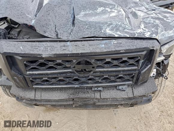 ✅ 2024 Nissan Frontier S • VIN: 1N6ED1CL9RN638136 • Lot: 94772095. Wystawiony na Copart z przebiegiem 8 988 mil. Bezpłatny archiwum sprzedaży aukcyjnych z USA i szczegółowy raport historii pojazdu na DreamBid. Zdjęcie 11.