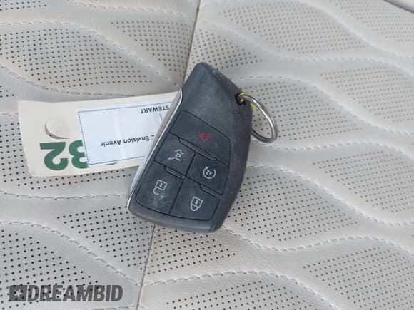 ✅ 2023 Buick Envision Avenir • VIN: LRBFZRR47PD047876 • Lot: 42686149. Wystawiony na IAAI z przebiegiem 24 116 mil. Bezpłatny archiwum sprzedaży aukcyjnych z USA i szczegółowy raport historii pojazdu na DreamBid. Zdjęcie 11.