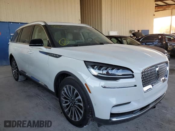 ✅ 2022 Lincoln Aviator Reserve • VIN: 5LM5J7WC1NGL13840 • Lot: 63519962. Wystawiony na Copart z przebiegiem Nie podano. Bezpłatny archiwum sprzedaży aukcyjnych z USA i szczegółowy raport historii pojazdu na DreamBid. Zdjęcie 1.
