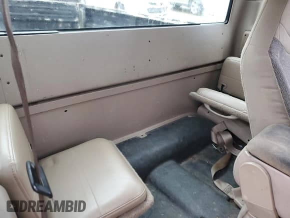 ✅ 2000 Ford Ranger XL • VIN: 1FTYR14C7YTB07009 • Lot: 85901374. Listed on Copart with 239,831 mi. Free auction sales archive from the USA and detailed vehicle history report at DreamBid. Image 10.