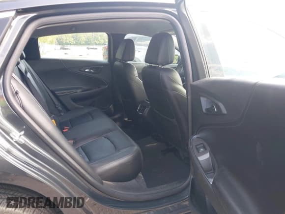 ✅ 2018 Chevrolet Malibu LT • VIN: 1G1ZD5STXJF119746 • Lot: 43173441. Listed on IAAI with 92,484 mi. Free auction sales archive from the USA and detailed vehicle history report at DreamBid. Image 8.