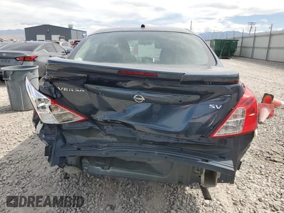 ✅ 2017 Nissan Versa SV • VIN: 3N1CN7AP7HL849403 • Лот: 71674155. Опубликован ранее на Copart с пробегом 131 988 миль. Бесплатный доступ к архиву аукционных продаж из США и подробный отчёт об истории автомобиля на DreamBid. Изображение 6.