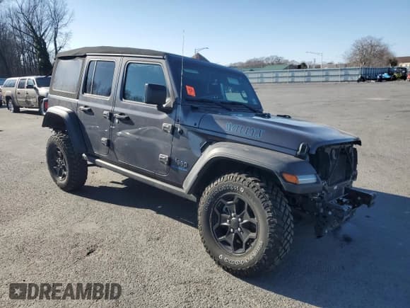 ✅ 2023 Jeep Wrangler • VIN: 1C4JJXN6XPW599309 • Lot: 47786095. Wystawiony na Copart z przebiegiem 21 030 mil. Bezpłatny archiwum sprzedaży aukcyjnych z USA i szczegółowy raport historii pojazdu na DreamBid. Zdjęcie 4.