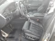 ✅ 2017 BMW X5 M • VIN: 5YMKT6C38H0U39183 • Lot: 58867115. Wystawiony na Copart z przebiegiem 63 527 mil. Bezpłatny archiwum sprzedaży aukcyjnych z USA i szczegółowy raport historii pojazdu na DreamBid. Zdjęcie 7.