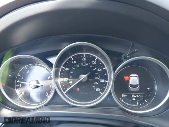 ✅ 2022 Mazda CX-5 S Carbon Edition • VIN: JM3KFBCM2N1582998 • Lot: 43316644. Wystawiony na IAAI z przebiegiem 85 217 mil. Bezpłatny archiwum sprzedaży aukcyjnych z USA i szczegółowy raport historii pojazdu na DreamBid. Zdjęcie 7.