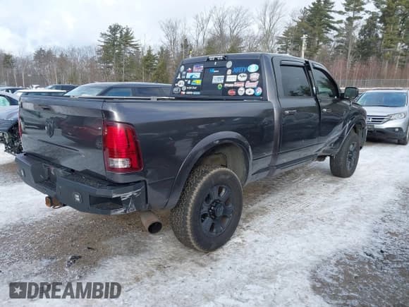 ✅ 2016 Ram 2500 Laramie • VIN: 3C6UR5FJ8GG211867 • Lot: 41292263. Wystawiony na IAAI z przebiegiem 225 012 mil. Bezpłatny archiwum sprzedaży aukcyjnych z USA i szczegółowy raport historii pojazdu na DreamBid. Zdjęcie 4.