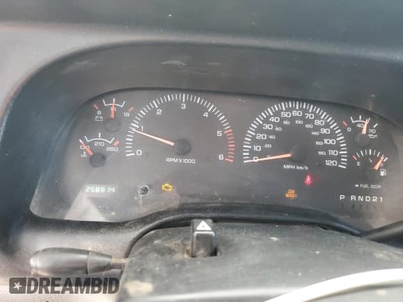 ✅ 2002 Dodge 2500 • VIN: 3B7KF23Z72M289956 • Лот: 68518155. Опубликован ранее на Copart с пробегом 258 814 миль. Бесплатный доступ к архиву аукционных продаж из США и подробный отчёт об истории автомобиля на DreamBid. Изображение 9.