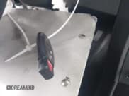 ✅ 2008 Jeep Commander Sport • VIN: 1J8HH48K48C189389 • Lot: 42494547. Wystawiony na IAAI z przebiegiem 139 409 mil. Bezpłatny archiwum sprzedaży aukcyjnych z USA i szczegółowy raport historii pojazdu na DreamBid. Zdjęcie 11.