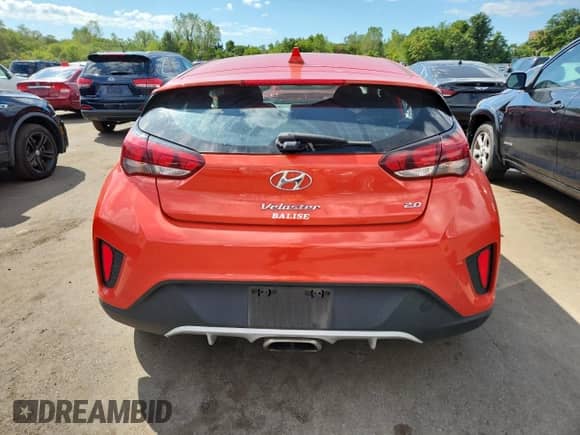 2020 Hyundai Veloster Premium с VIN KMHTG6AF3LU026874, выставлен на аукционе Copart как лот 70461165 с пробегом 40 844 миль миль и Списание • Salvage title. История ставок и продаж доступна на DreamBid. Изображение 6.