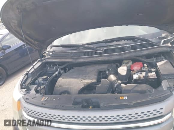 ✅ 2015 Ford Explorer • VIN: 1FM5K7B89FGA40178 • Lot: 42772854. Listed on IAAI with 214,408 mi. Free auction sales archive from the USA and detailed vehicle history report at DreamBid. Image 10.