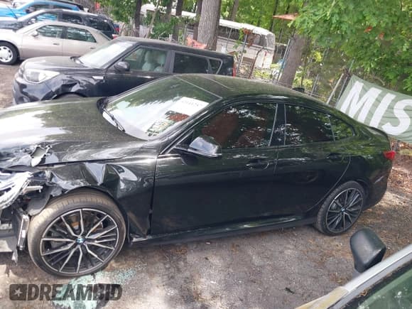 ✅ 2022 BMW 2 Series 228i • VIN: WBA53AK03N7K53082 • Lot: 42141257. Wystawiony na IAAI z przebiegiem 40 553 mil. Bezpłatny archiwum sprzedaży aukcyjnych z USA i szczegółowy raport historii pojazdu na DreamBid. Zdjęcie 14.