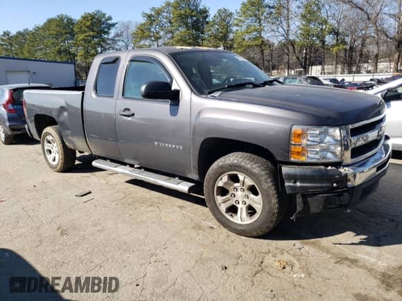 2011 Chevrolet Silverado 1500 LT z VIN 1GCRCSEA1BZ217437, wystawiony jako Copart lot #42629445 z przebiegiem 142 238 mil mil oraz Szkoda całkowita • Salvage title. Historia ofert i sprzedaży dostępna na DreamBid. Obrazek 4.