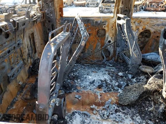 2021 Chevrolet Silverado 3500HD LT z VIN 1GC4YTEY1MF224939, wystawiony jako Copart lot #45897845 z przebiegiem Nie podano mil oraz Szkoda całkowita • Salvage title. Historia ofert i sprzedaży dostępna na DreamBid. Obrazek 10.