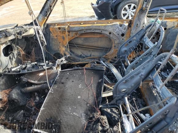 ✅ 2006 MINI Hardtop • VIN: WMWRC33556TJ75968 • Lot: 85909104. Listed on Copart with Not provided. Free auction sales archive from the USA and detailed vehicle history report at DreamBid. Image 7.