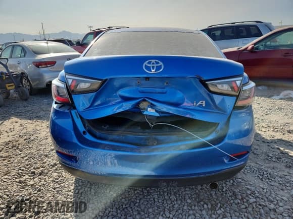 ✅ 2018 Toyota Yaris • VIN: 3MYDLBYV3JY300872 • Lot: 80800305. Listed on Copart with Not provided. Free auction sales archive from the USA and detailed vehicle history report at DreamBid. Image 6.