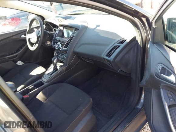 ✅ 2018 Ford Focus SEL • VIN: 1FADP3H21JL265617 • Лот: 43477469. Опубликован ранее на IAAI с пробегом 125 062 миль. Бесплатный доступ к архиву аукционных продаж из США и подробный отчёт об истории автомобиля на DreamBid. Изображение 5.